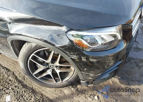 2018 Mercedes-Benz Glc 300 4Matic z USA, uszkodzony, nr VIN WDC0G4KB5JV116195